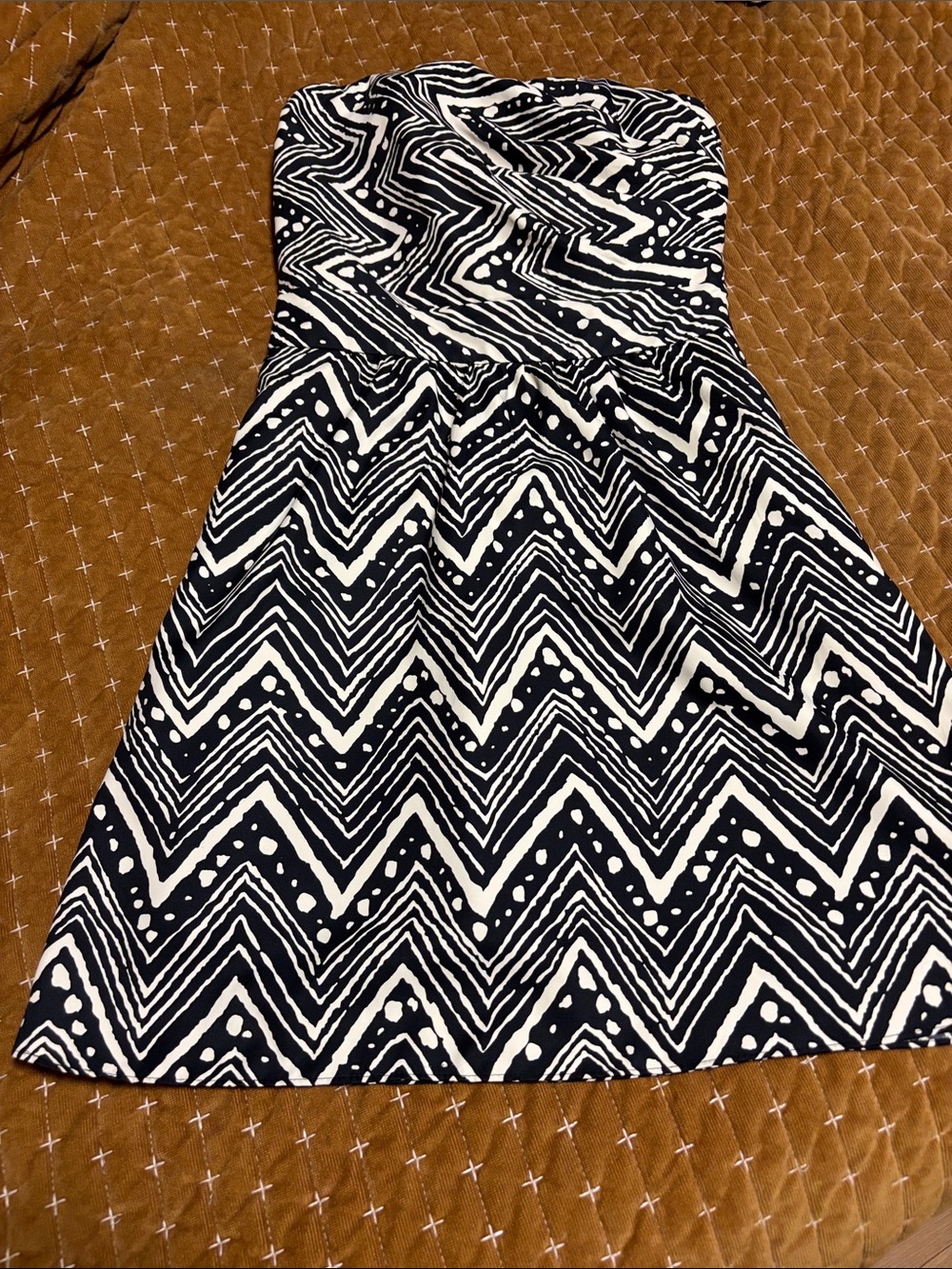 Black & White Strapless Chevron Print Dress with Pockets and boning